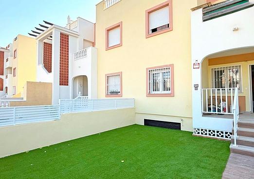 Apartment in Orihuela Costa