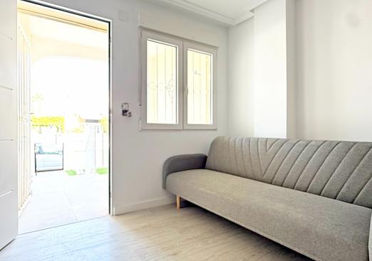 Apartment in Orihuela Costa