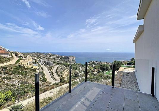 Villa in Cumbre del Sol