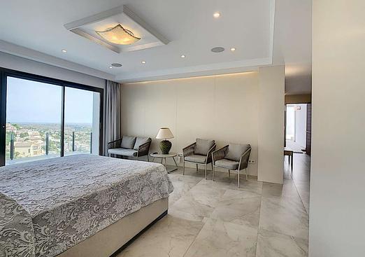 Villa in Cumbre del Sol