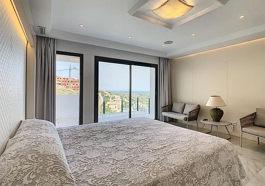 Villa in Cumbre del Sol