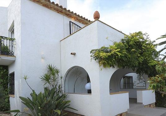 Villa in Albir