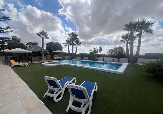 Villa in Gea Y Truyols