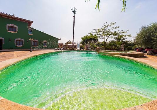 Country house in Almoradi