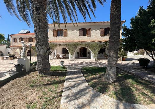 Country house in Elda