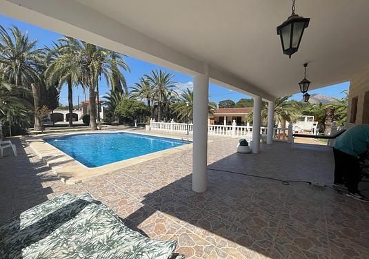 Country house in Elda