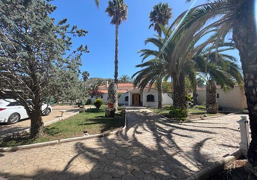 Country house in Elda
