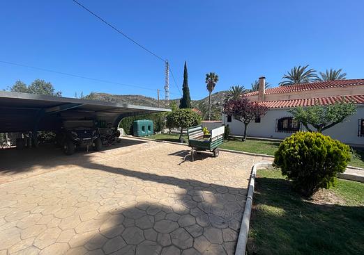 Country house in Elda