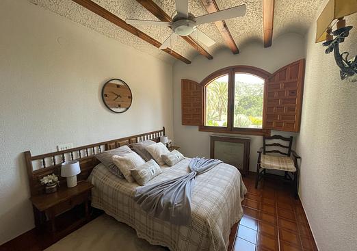 Country house in Elda