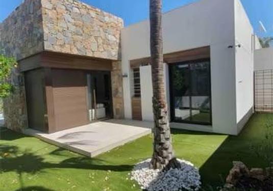 Villa in Orihuela Costa