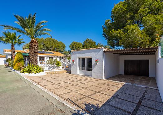 Villa in Orihuela
