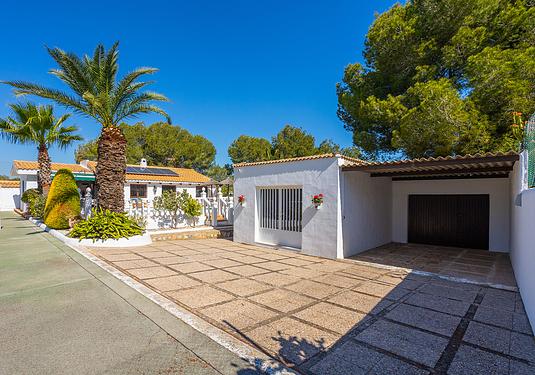 Villa in Orihuela