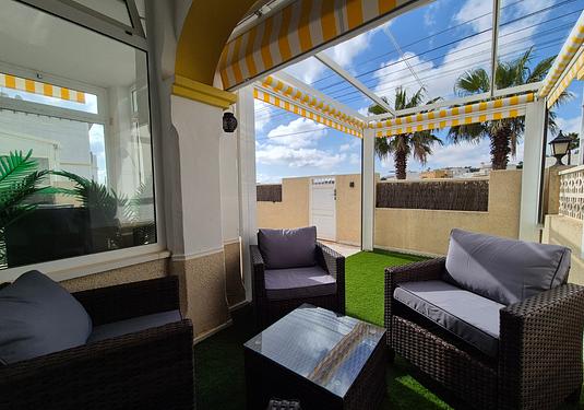 Bungalow in San Miguel de Salinas