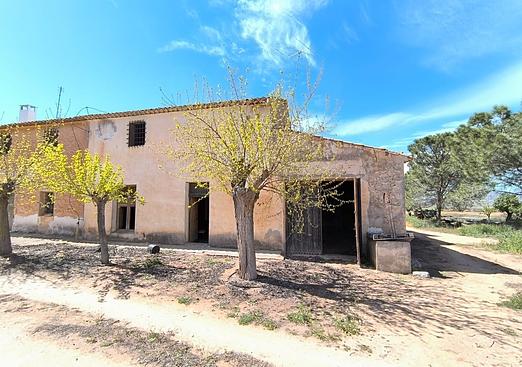 Property in Yecla