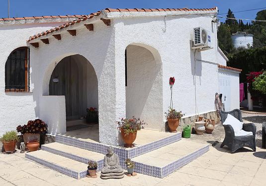Villa in Orba