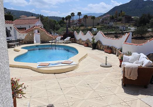 Villa in Orba