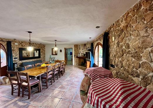 Country house in El Esparragal