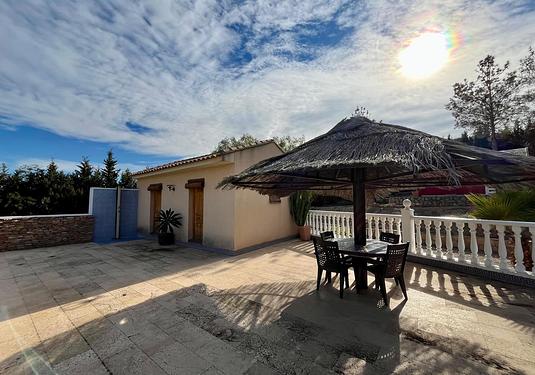 Country house in El Esparragal