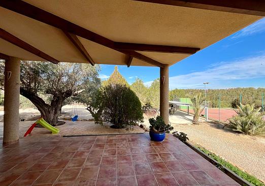 Country house in El Esparragal