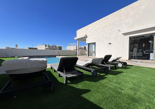 Villa in Orihuela Costa