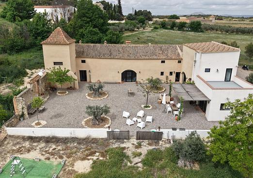 Commercial in Almansa