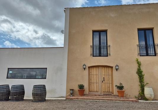 Commercial in Almansa