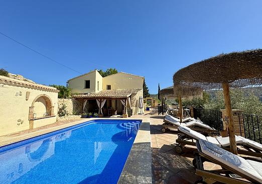 Villa in Relleu
