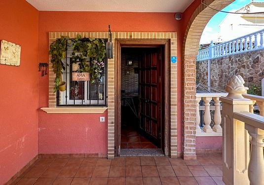 Town house in San Miguel de Salinas