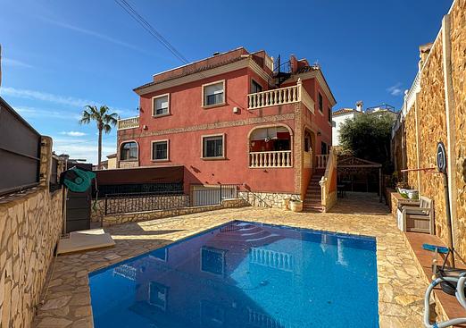 Town house in San Miguel de Salinas