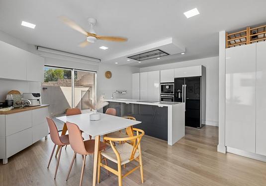 Villa in Alfas del Pi