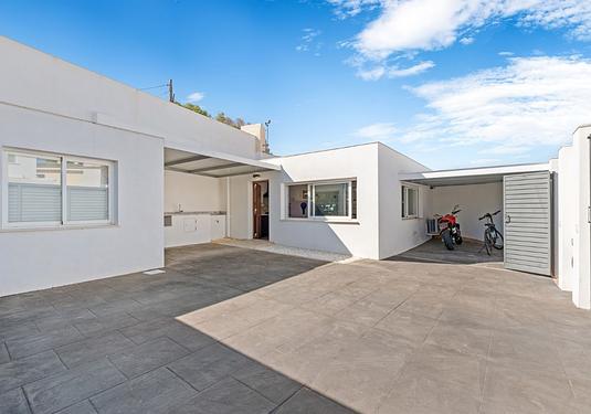 Villa in Alfas del Pi