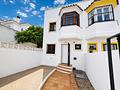 Town house in La Duquesa