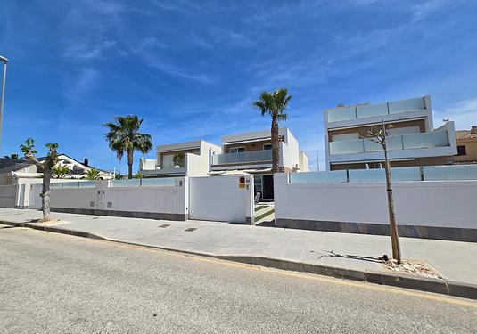 Villa in Pilar de La Horadada
