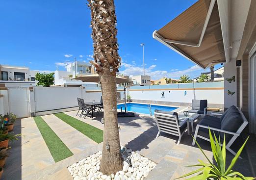 Villa in Pilar de La Horadada