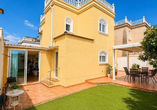 Villa in Torrevieja
