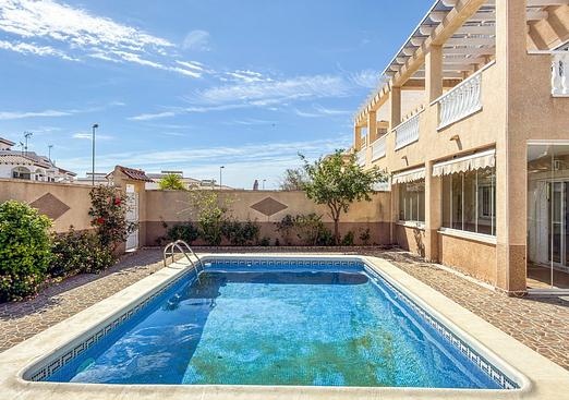 Apartment in Orihuela Costa