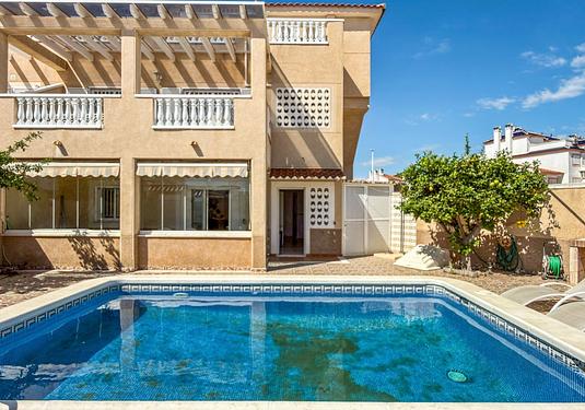 Apartment in Orihuela Costa