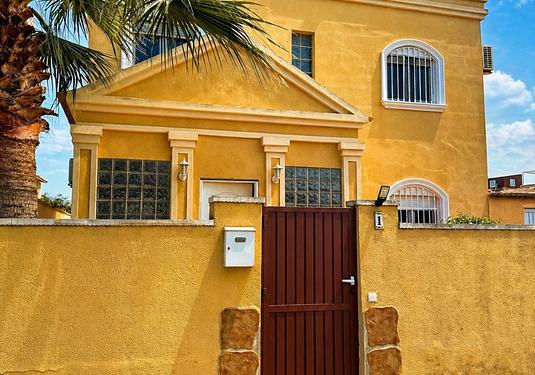 Villa in Torrevieja