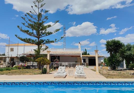 Villa in Los Montesinos