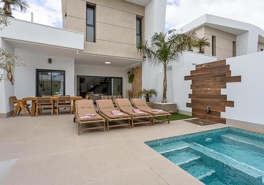 Villa in Dolores