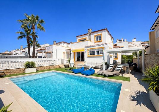 Villa in Los Dolses