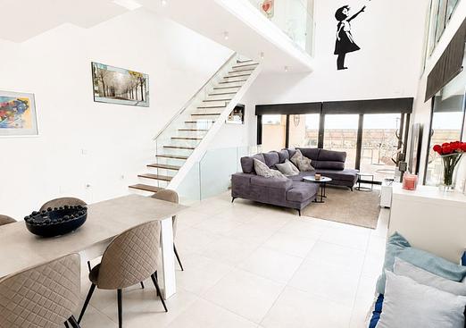 Villa in Benijofar