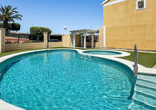 Town house in Torrevieja