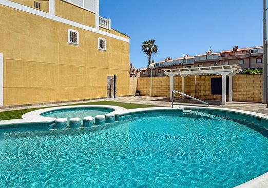 Town house in Torrevieja