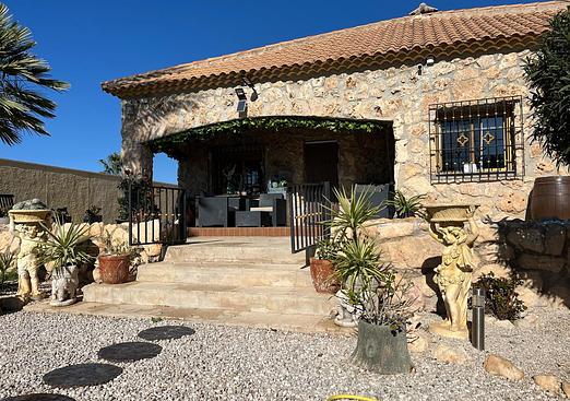 Country house in Fortuna