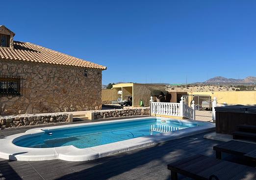 Country house in Fortuna