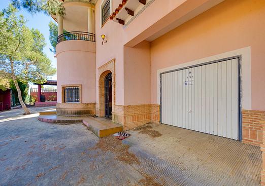 Villa in San Miguel de Salinas