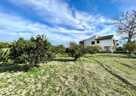 Villa in Benejuzar