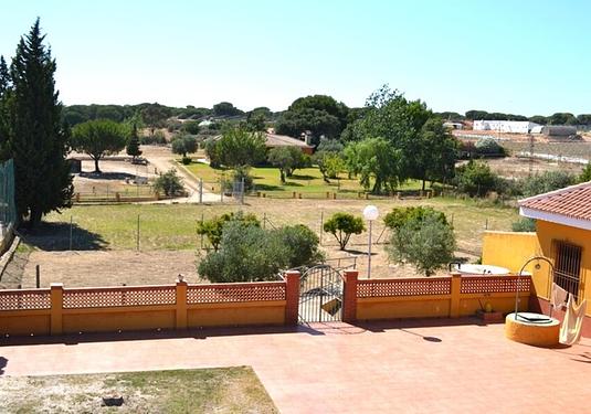 Finca in Lucena Del Puerto