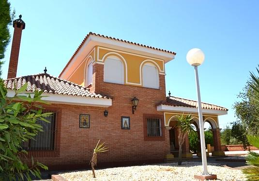 Finca in Lucena Del Puerto